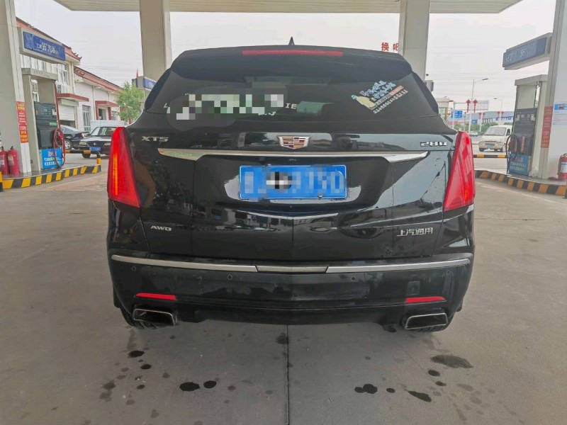 保定16年凯迪拉克XT59