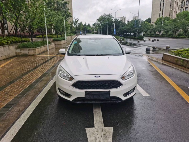 苏州17年福特福克斯1