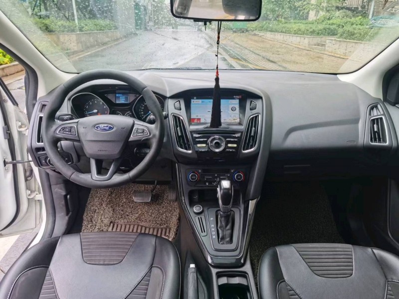 苏州17年福特福克斯4