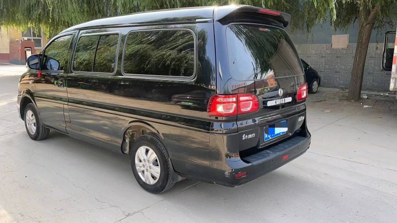 保定20年东风菱智3