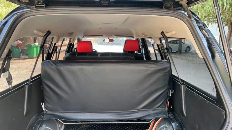 保定20年东风菱智8