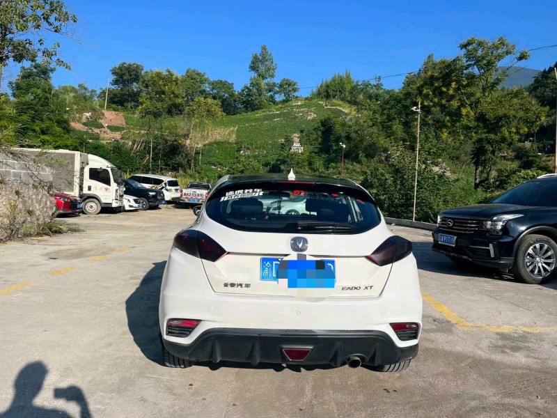 重庆17年长安汽车逸动9