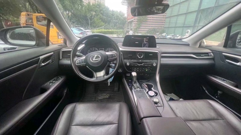 湖州20年雷克萨斯RX8