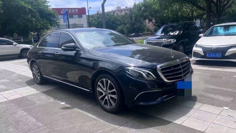 嘉兴19年奔驰E8