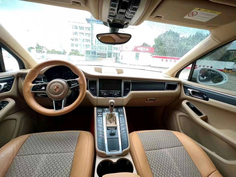 邯郸15年保时捷Macan6