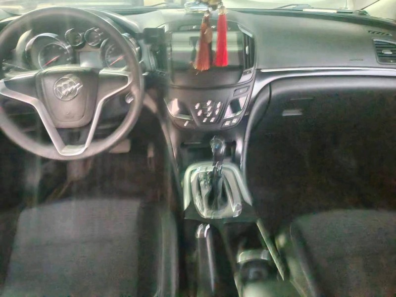 邢台17年别克君威5