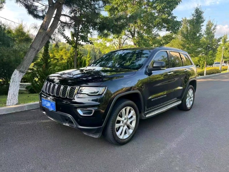 东营17年Jeep大切诺基2