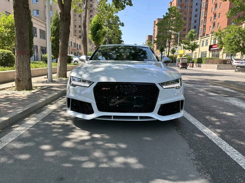 保定18年奥迪A7L1