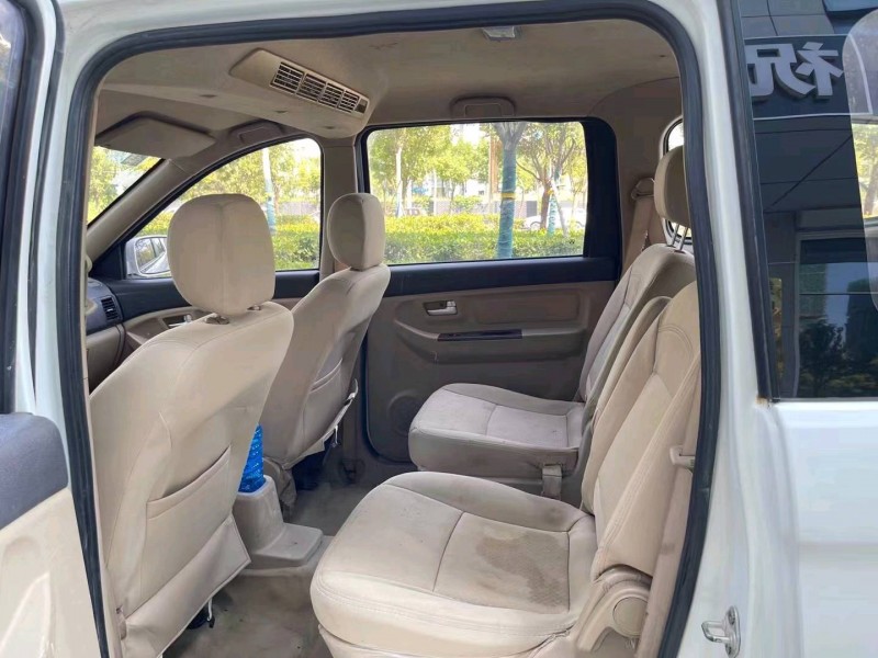 东营16年北汽威旺M307