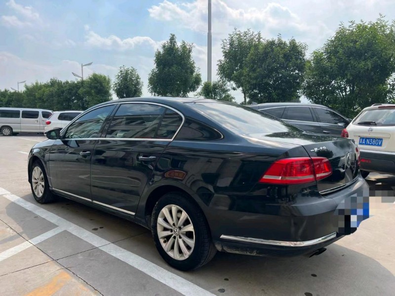 保定13年大众迈腾8