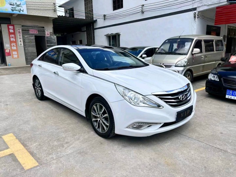 衡阳13年现代索纳塔八8