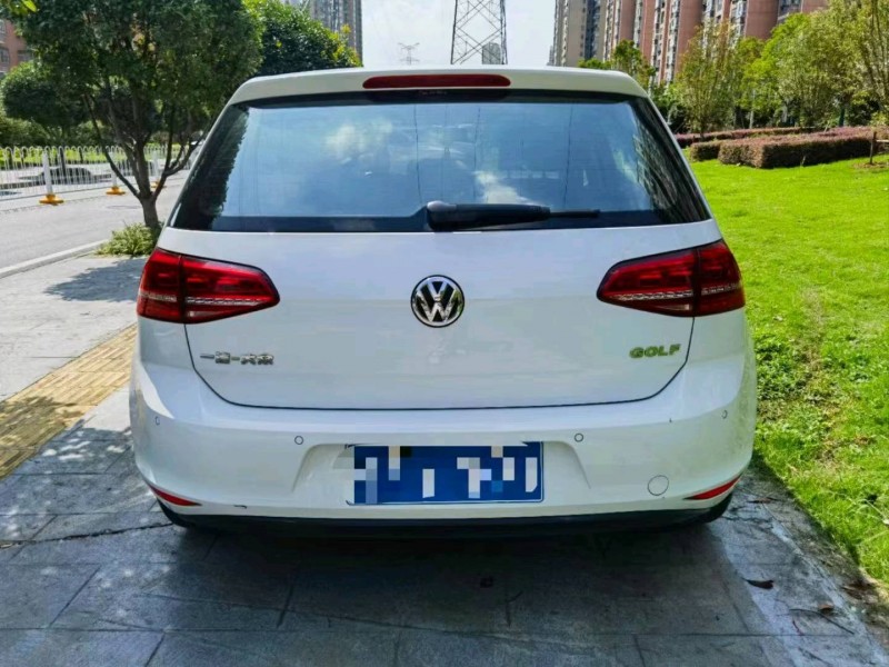 武汉14年大众高尔夫9
