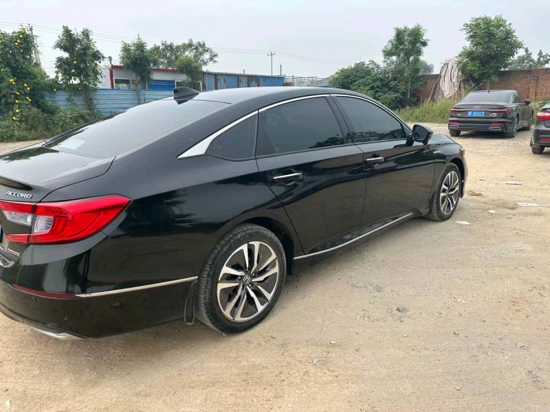 保定20年本田雅阁4