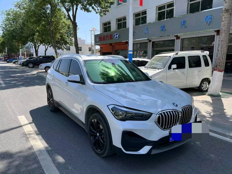 保定21年宝马X12