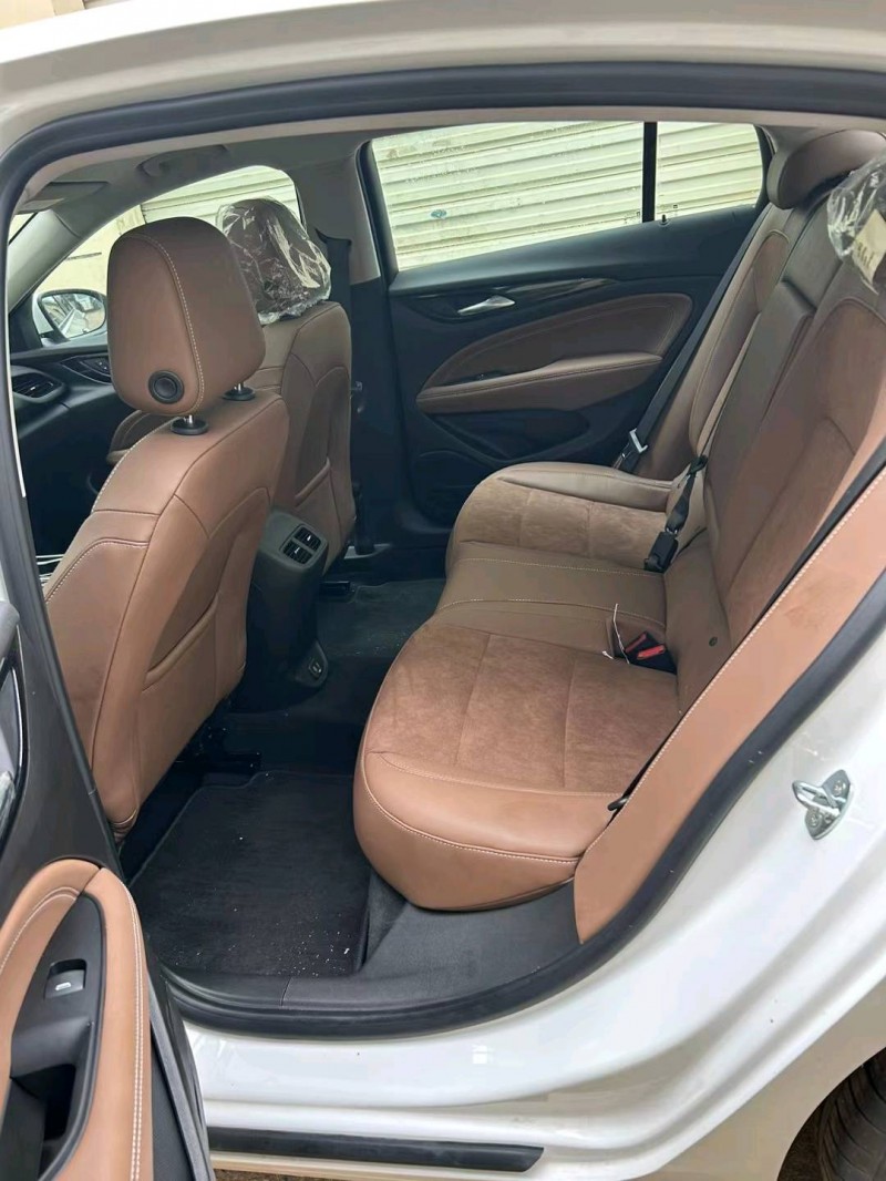 徐州23年别克君威5