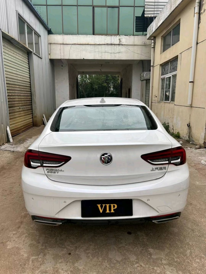 徐州23年别克君威6