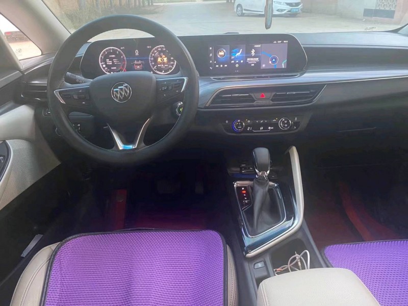 保定21年别克GL64