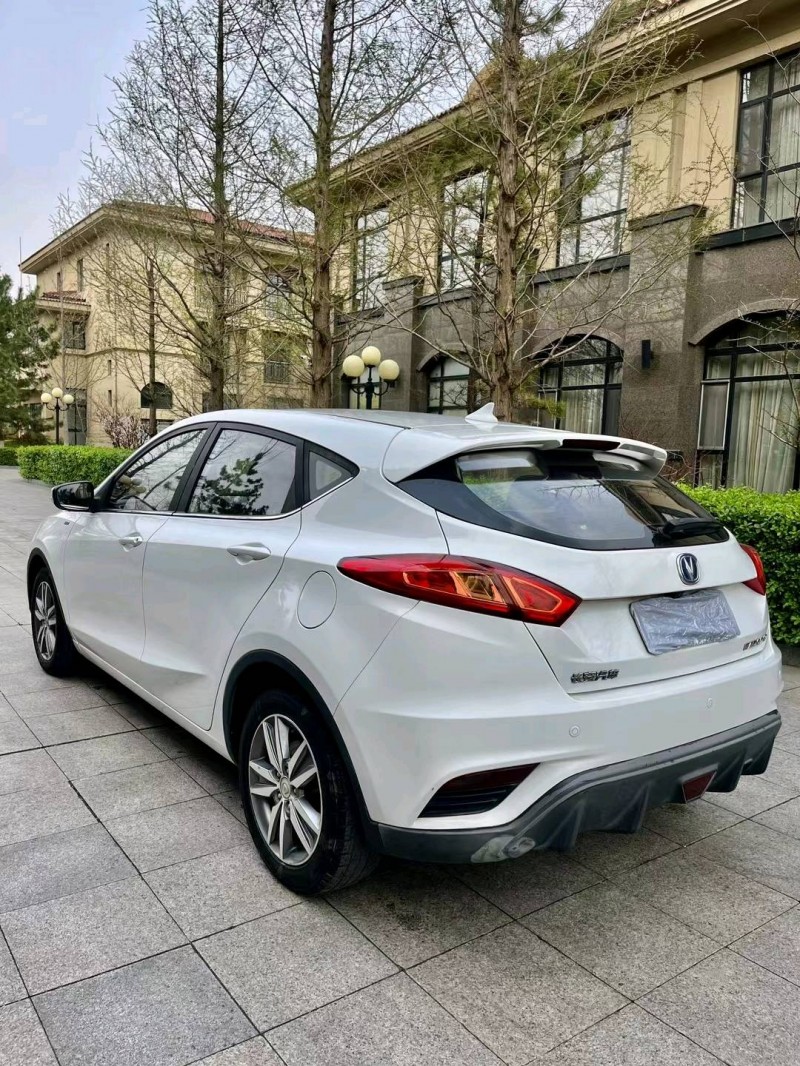 烟台17年长安汽车逸动5