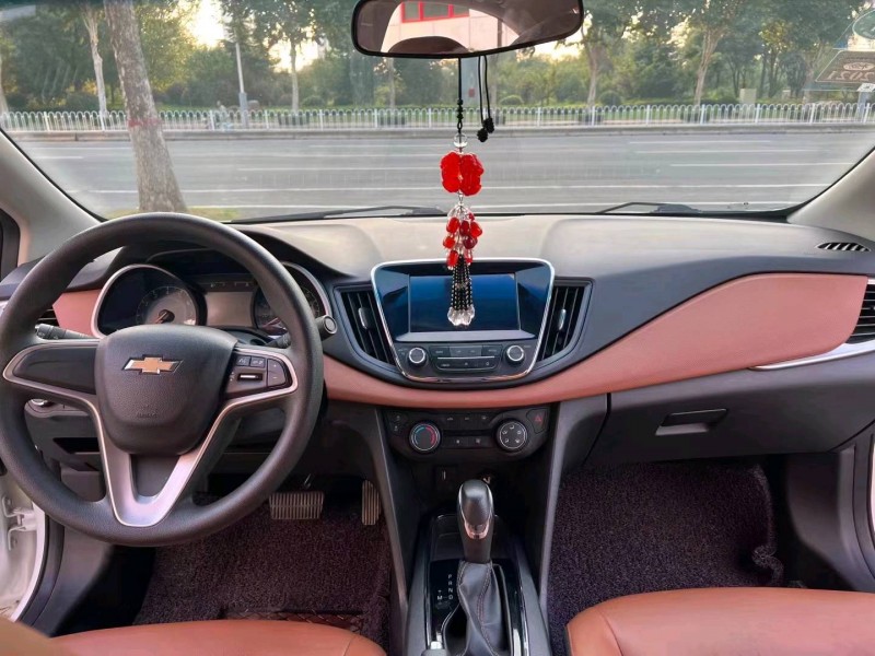 邯郸17年雪佛兰科沃兹4