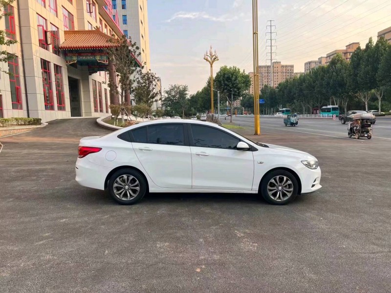 邯郸17年雪佛兰科沃兹5