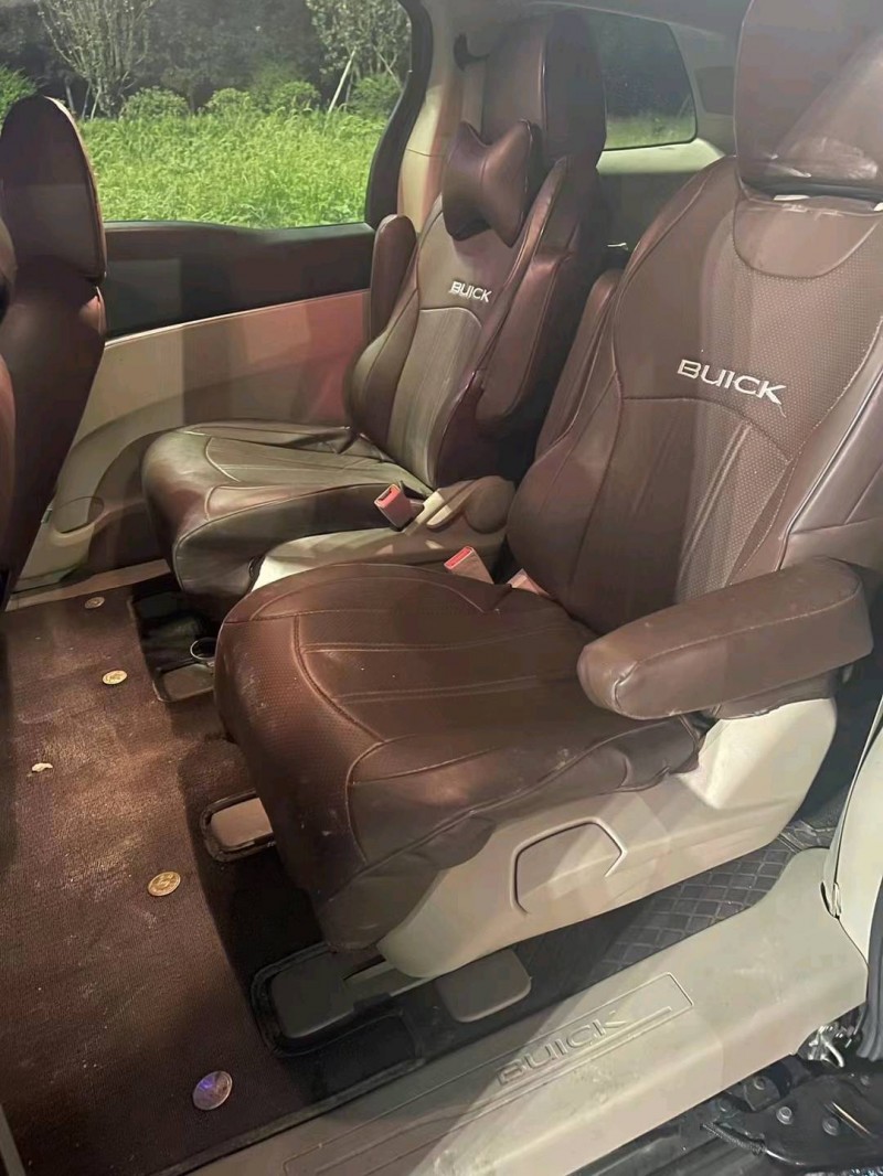 青岛18年别克GL83