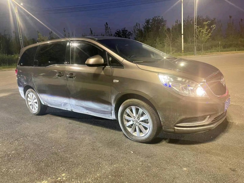 青岛18年别克GL85