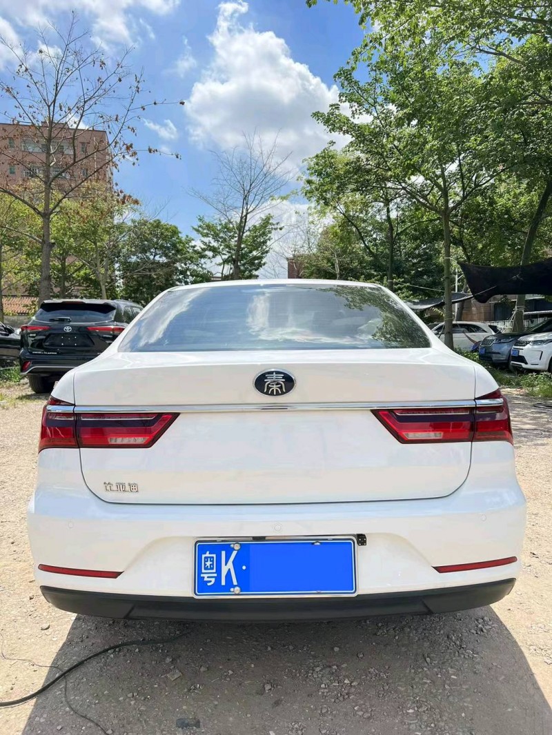 广州21年比亚迪秦9