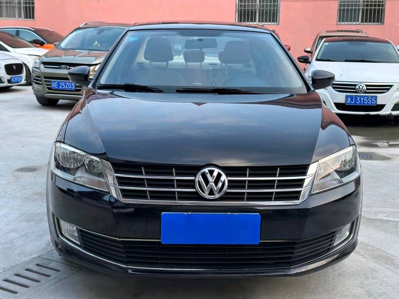 济南13年大众朗逸1