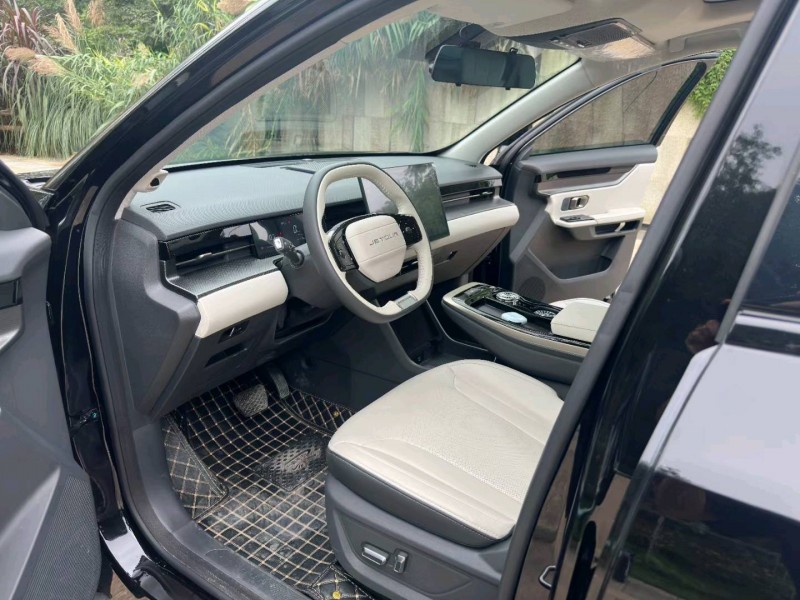 成都23年奇瑞捷途大圣6