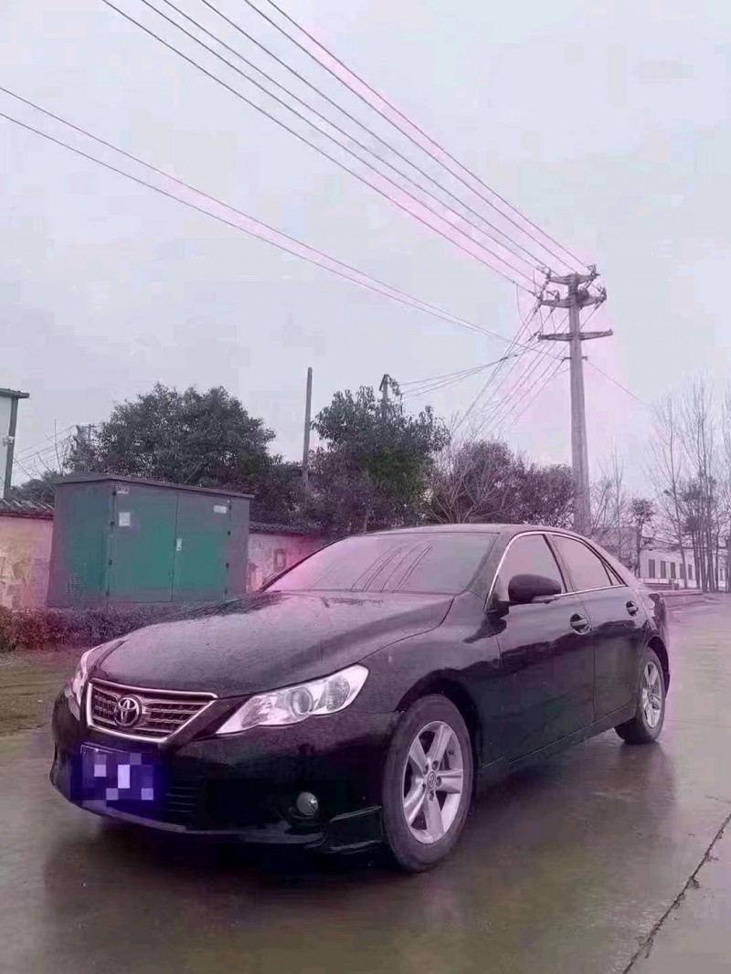 济南12年丰田锐志2