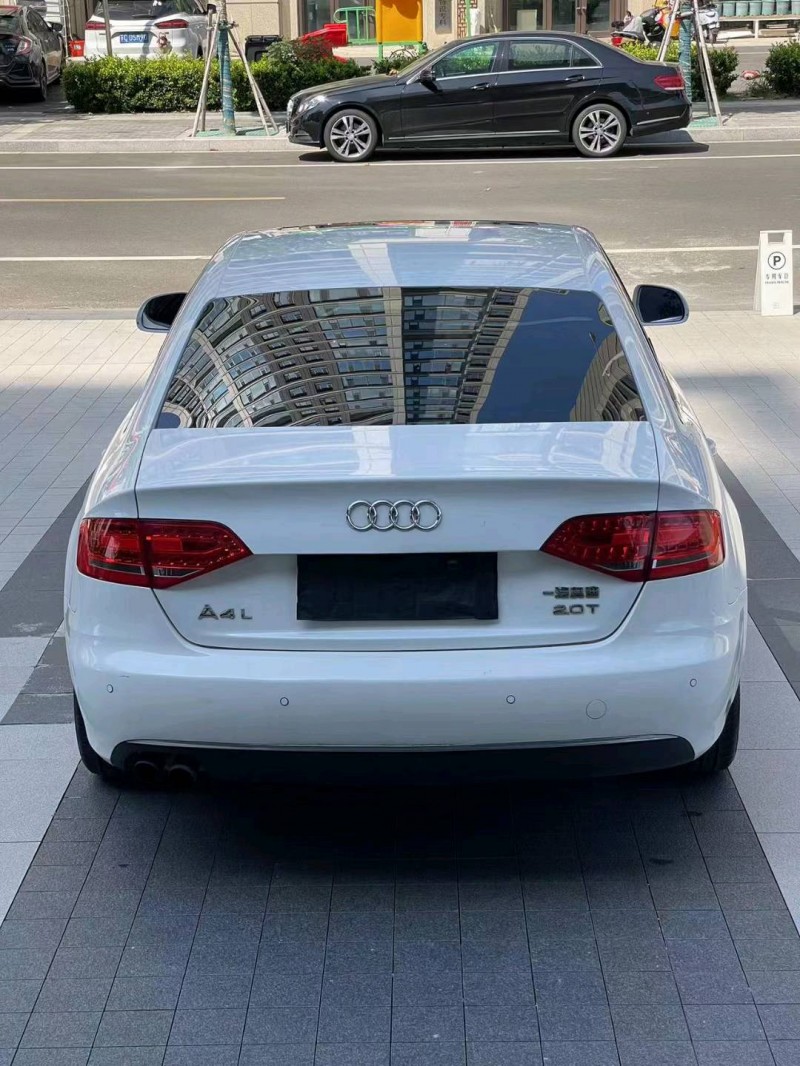 徐州11年奥迪A4L9