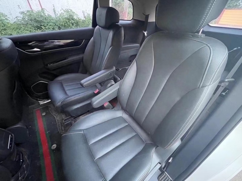 青岛19年比亚迪宋6