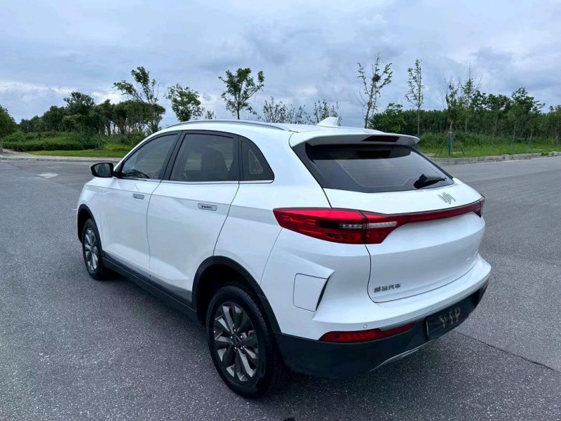 盐城21年威马汽车EX-58