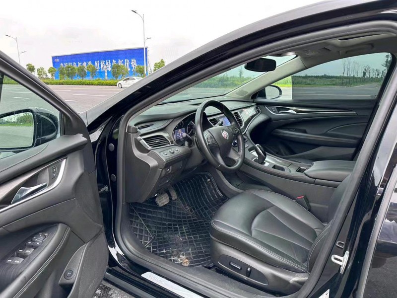 盐城21年别克君越7