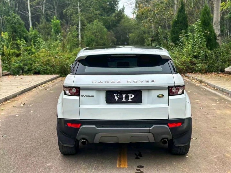 枣庄16年路虎极光8