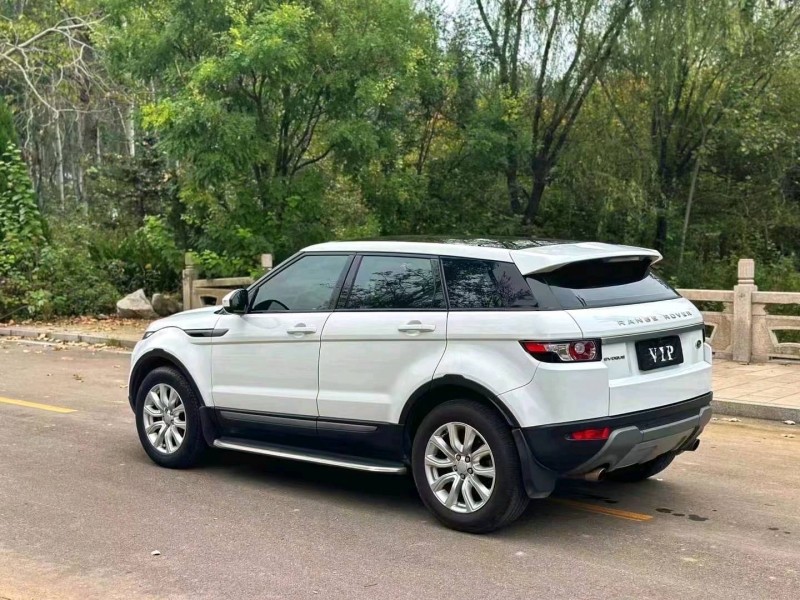 枣庄16年路虎极光9