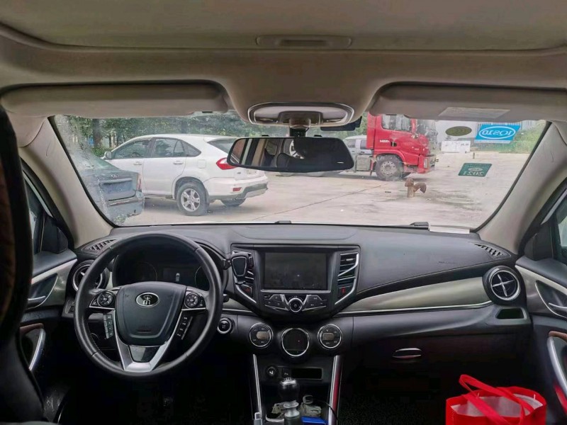 枣庄17年比亚迪宋2