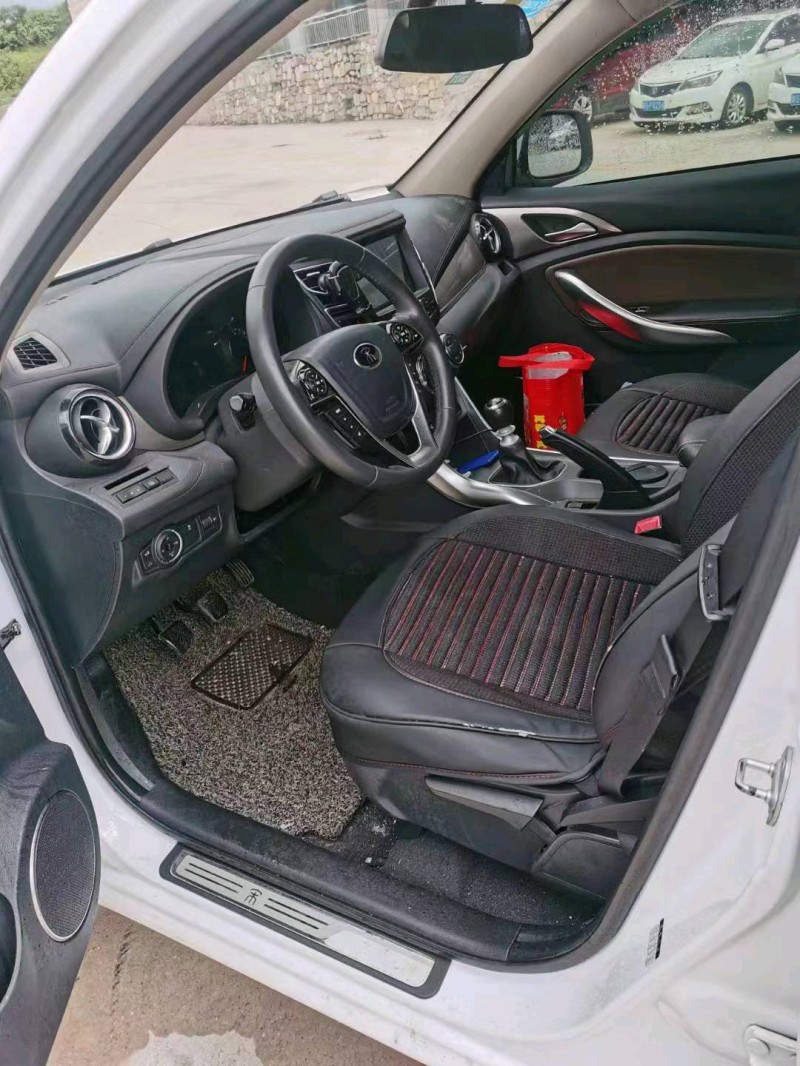 枣庄17年比亚迪宋3