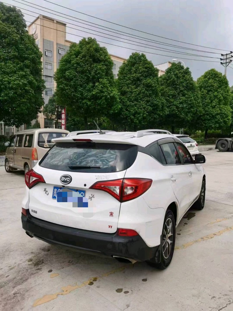 枣庄17年比亚迪宋6