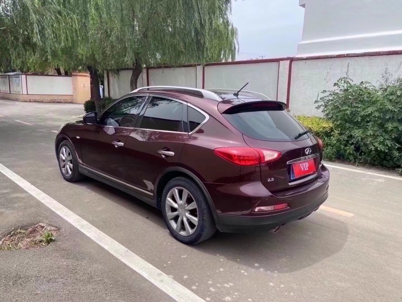 青岛14年英菲尼迪QX50(进口)5