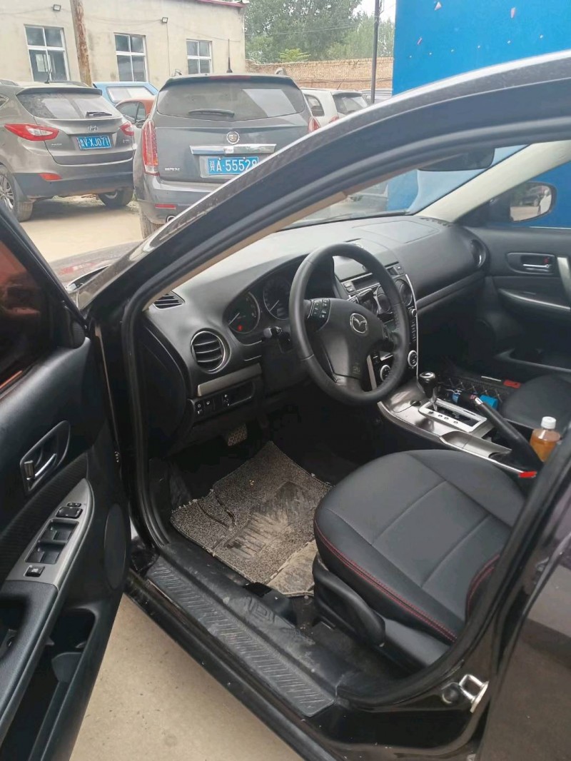 保定15年马自达64