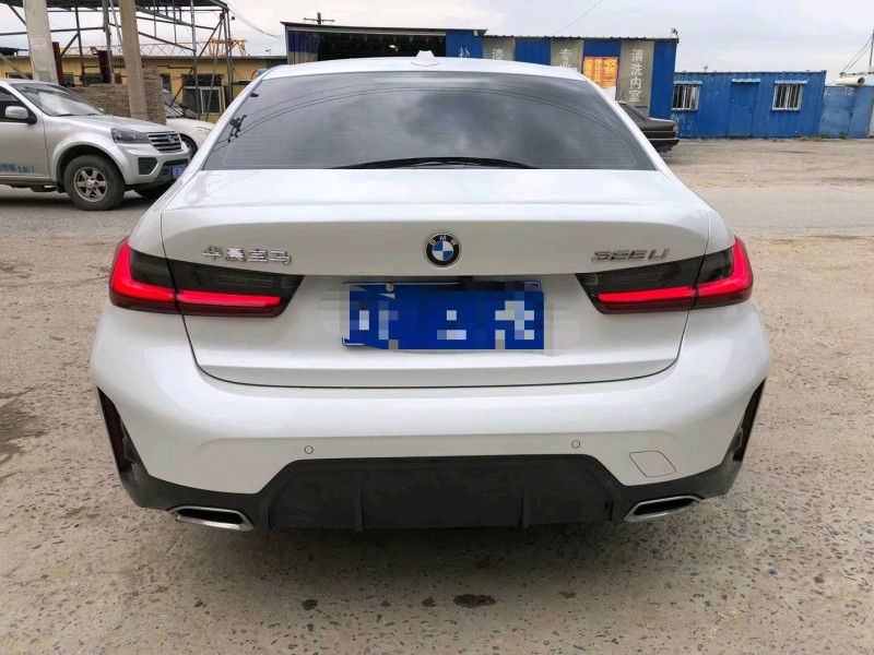 保定23年宝马3系9