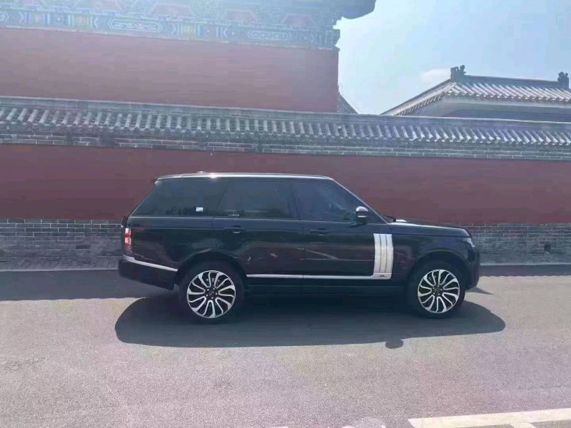 济宁18年路虎揽胜行政5