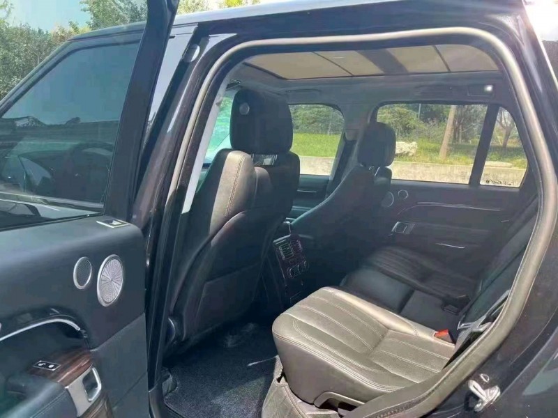 济宁18年路虎揽胜行政8