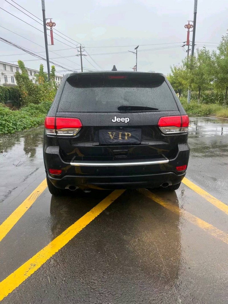 鄭州16年Jeep大切諾基9