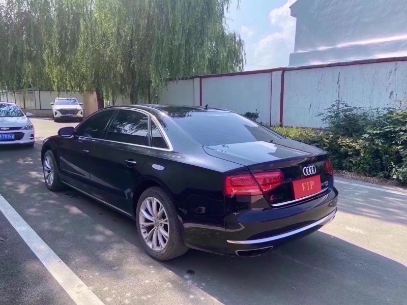 青岛14年奥迪A8L5