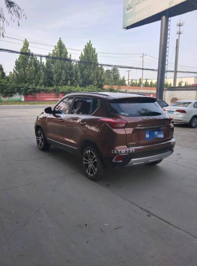 保定18年北汽绅宝X358