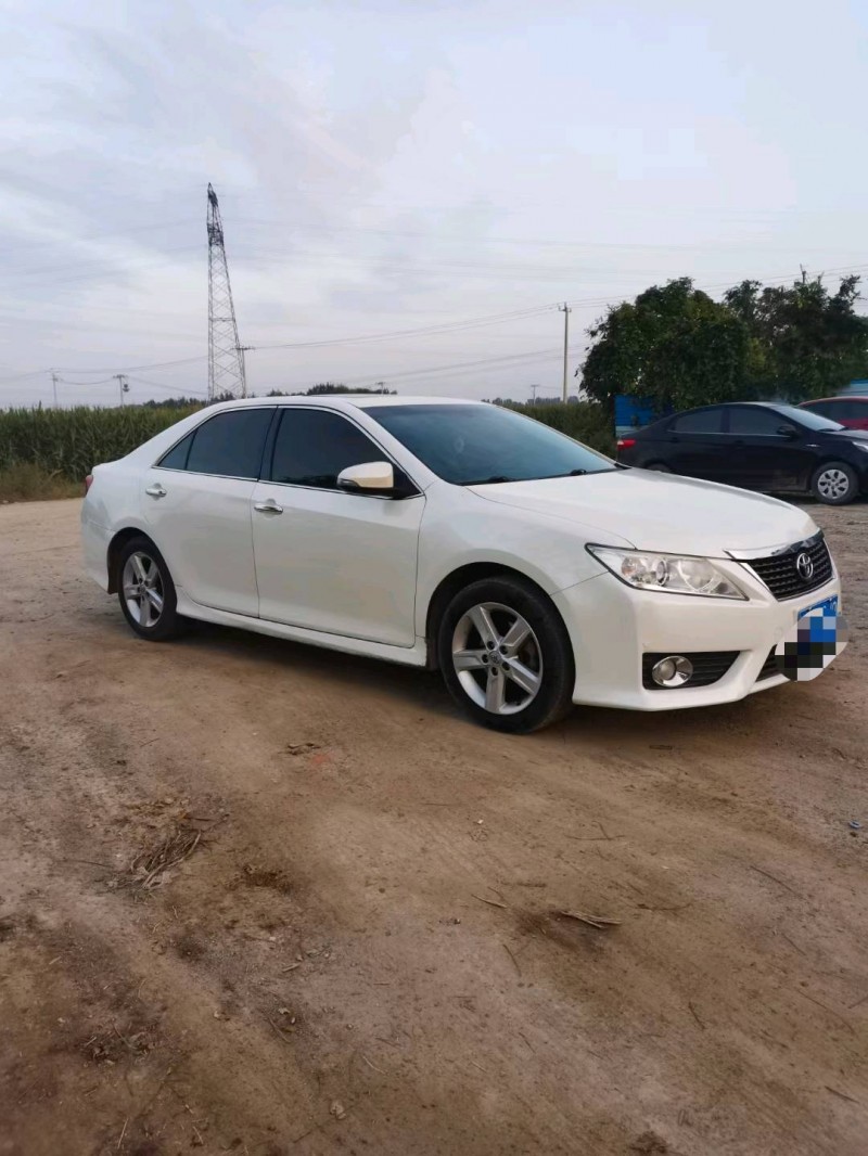 保定14年丰田凯美瑞2