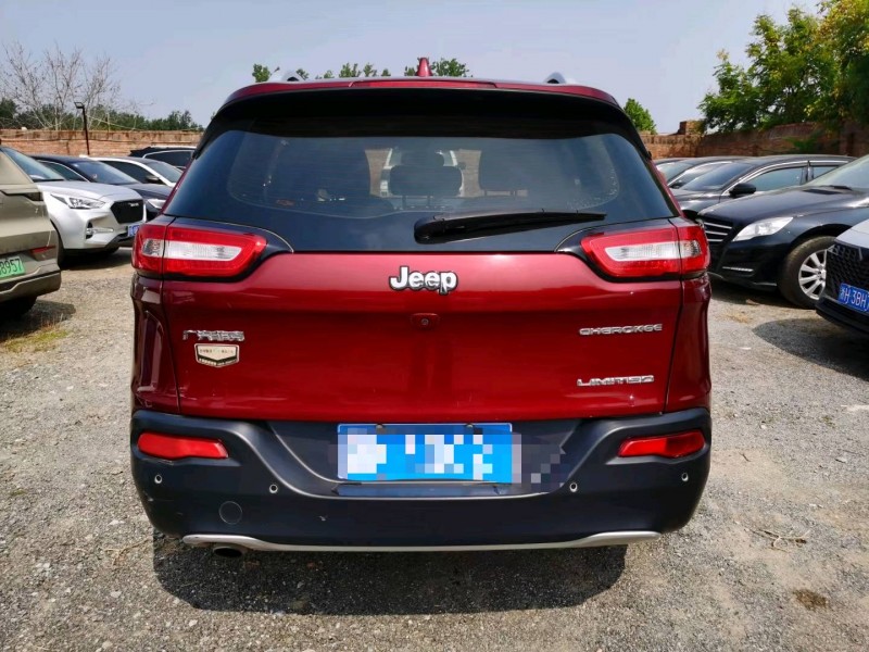 保定17年Jeep自由光6