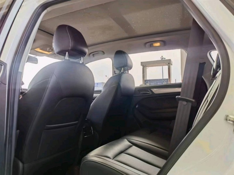 保定19年荣威RX57